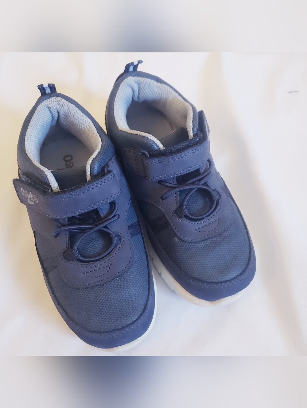 Boys Size 11 OshKosh B'gosh Navy Blue Kids Sneakers